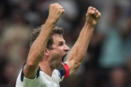 ‘shine-as-bright-as-we-can’:-thomas-muller’s-first-goal-for-vancouver-whitecaps-brings-wild-win