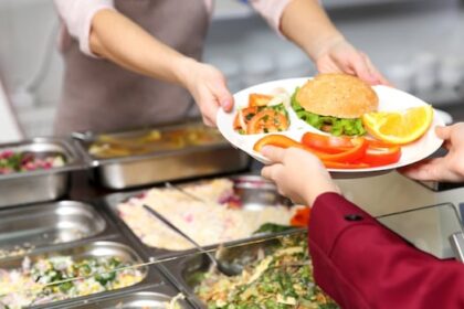 no-school-lunch-program-this-year,-despite-holt-election-promise