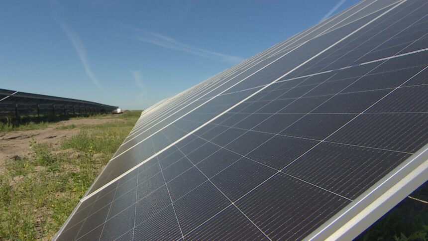 solar-energy-to-help-power-saskatoon-airport