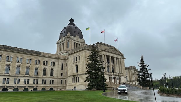 saskatchewan-gets-immigration-increase,-but-shortages-remain