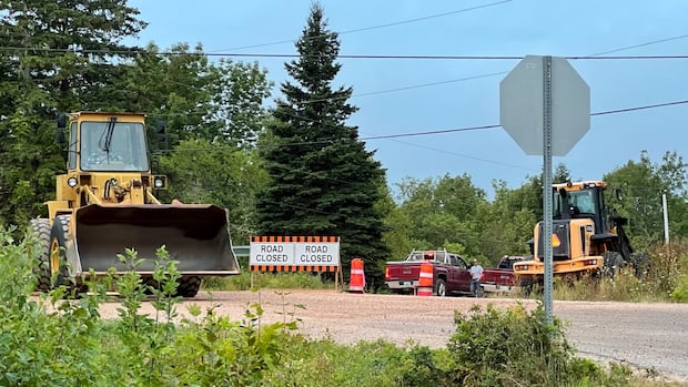 homes-damaged-by-out-of-control-wildfire-in-annapolis-county,-province-confirms