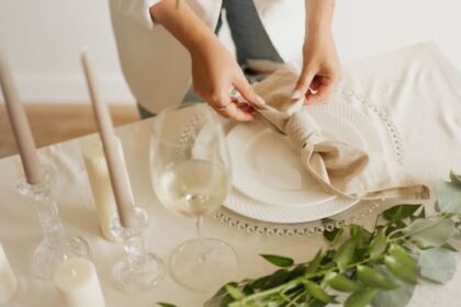 thinking-outside-the-ring-box:-get-caught-up-on-the-latest-wedding-trends