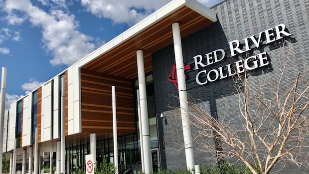 rrc-polytech-expects-near-record-enrolment.-it-won’t-offset-tuition-losses-from-drop-in-int’l-students
