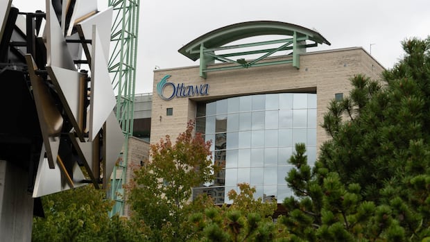 city-of-ottawa-employees-returning-to-the-office-5-days-a-week-starting-jan.-1