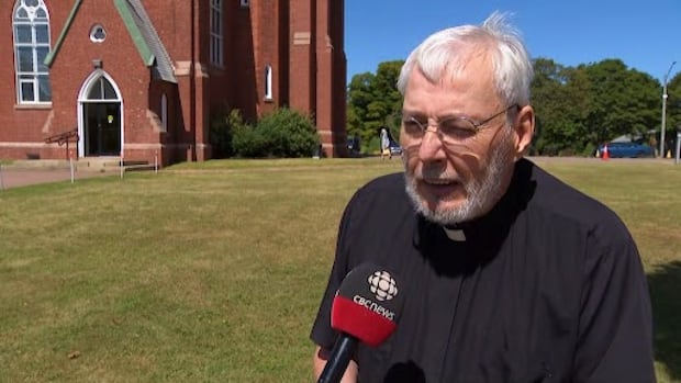 priest-who-grew-close-to-gail-shea-calls-her-someone-who-went-to-bat-for-canadians