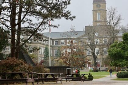 dalhousie-teaching-assistants,-part-time-instructors-approve-strike-mandate
