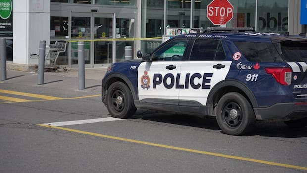 ‘this-isn’t-ottawa’:-outrage-grows-over-‘vile’-grocery-store-attack-on-jewish-woman