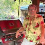 customers-started-calling-a-bc-couple-at-home-asking-for-help-with-their-barbecues.-they-decided-to-help