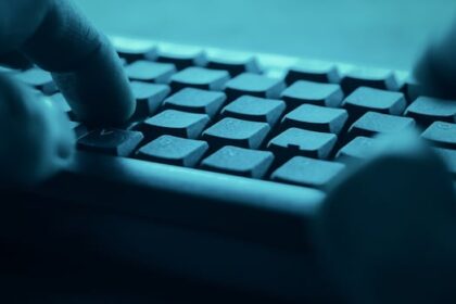 police-offer-tips-about-online-safety-with-school-set-to-resume