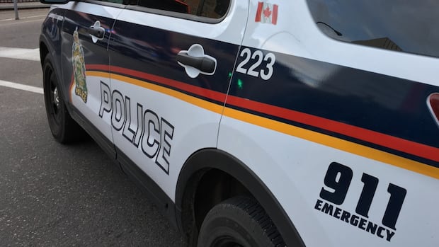 saskatoon-police-investigating-death-of-man-found-in-confederation-drive-parking-lot