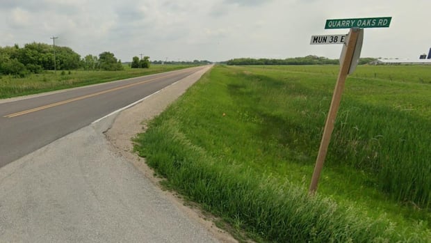 pedestrian-dead-after-being-hit-by-vehicle-on-rm-of-ste.-anne-highway