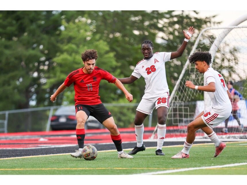 four-point-weekend-for-acadia-axemen-soccer-team