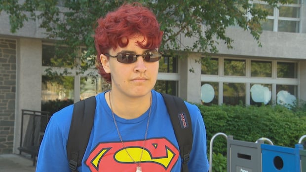 ‘i-just-want-to-learn’:-students-in-limbo-as-many-dalhousie-classes-cancelled-amid-strike