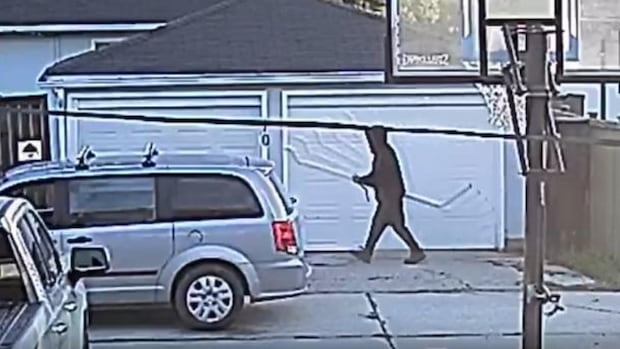 garden-city-resident-in-disbelief-after-downspouts-stolen-from-neighbours’-homes