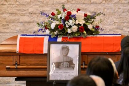 family-members,-first-nations-leaders-gather-to-remember-trekker