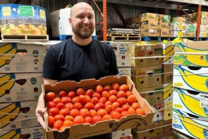 bc,-sask.-food-banks-trade-local-harvests,-highlight-distribution-challenges