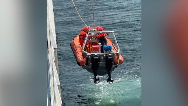 bc.-ferries-passenger-goes-overboard-on-tsawwassen-swartz-bay-route