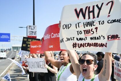unions-preparing-to-‘fight’-as-canada-sees-the-most-strike-action-in-decades