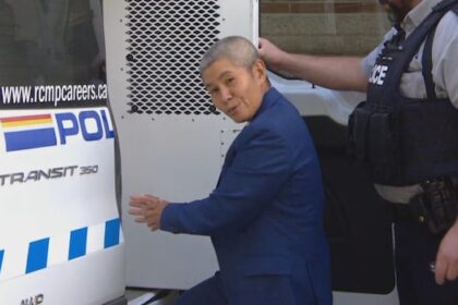 ‘queen-of-canada’-remanded-in-custody,-will-represent-herself-at-bail-hearing-monday