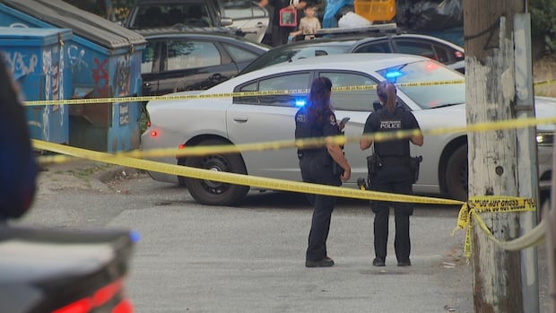 police-investigate-double-homicide-in-east-vancouver-neighbourhood