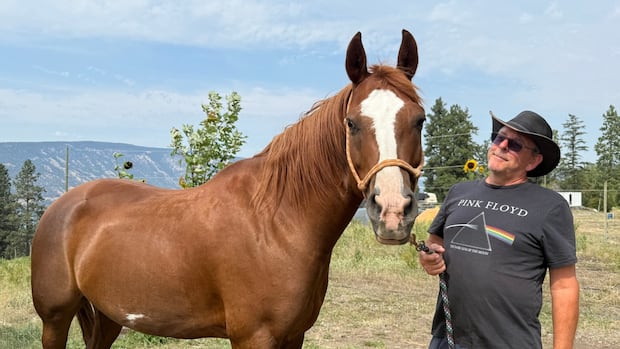 tourists-in-kelowna,-bc.,-spending-carefully,-opting-for-experiences