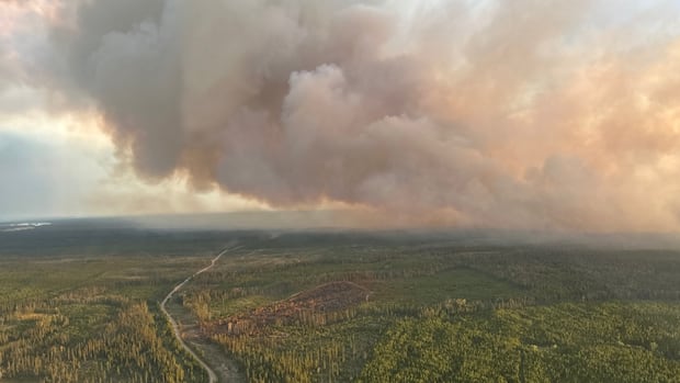 hundreds-ordered-to-evacuate-as-wildfires-burn-around-anahim-lake-in-central-bc.