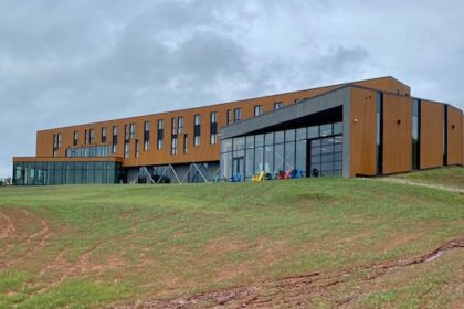 new-pei.-garden-teaches-islanders-how-to-grow-food-in-a-changing-climate