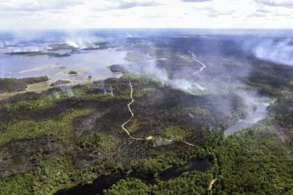 firefighters-gain-ground-on-long-lake-wildfire