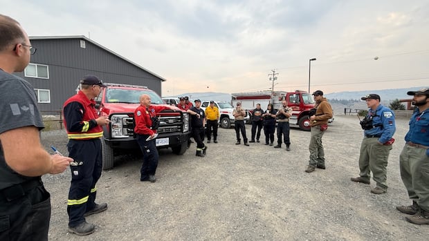 bc.-snowmobile-club-provides-wildfire-fighters-with-local-knowledge
