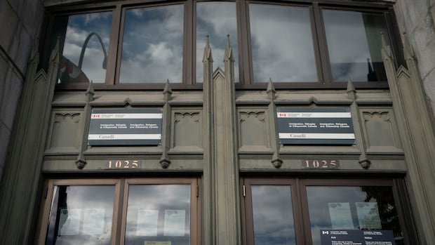 federal-agencies-fumble-privacy-safeguards-on-asylum-system-revamp,-risking-refugee-data