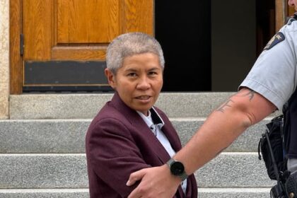‘queen-of-canada’-bail-conditions-a-relief-for-village-of-richmound,-mayor-says