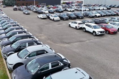 pausing-the-ev-sales-mandate-might-not-be-bad-for-the-climate