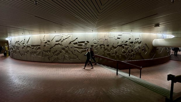 virtual-reality-project-preserves-concrete-mural-as-future-of-portage-and-main-concourse-in-question