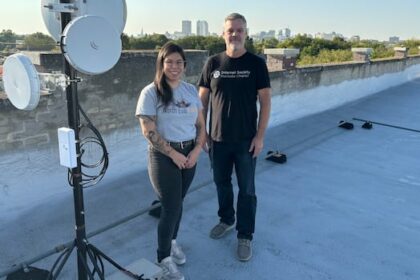 antennas-pop-up-on-rooftops-to-bring-free-internet-to-winnipeg’s-north-end