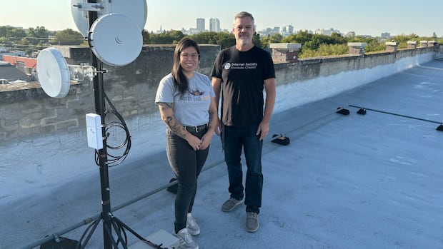 antennas-pop-up-on-rooftops-to-bring-free-internet-to-winnipeg’s-north-end