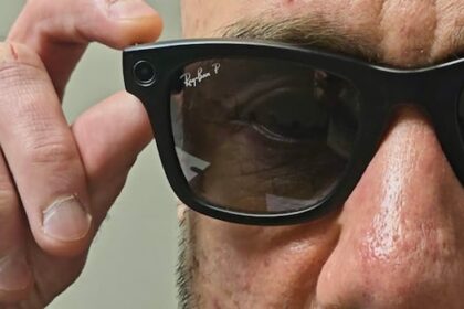 ai-powered-glasses-are-helping-people-with-vision-loss-navigate-the-world-around-them