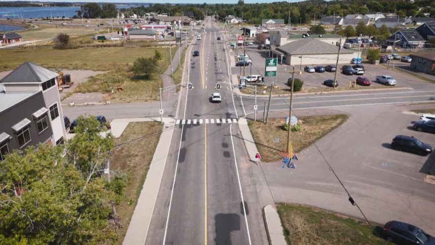traffic-delays-ahead-as-stratford-adds-new-roundabout