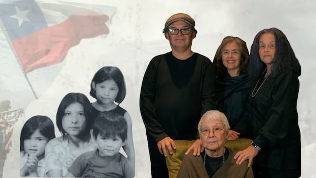 his-abuela-fled-chile-after-the-coup.-now-he’s-telling-her-story