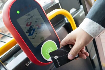 oc-transpo-fare-inspectors-have-issued-more-than-4,000-tickets-so-far-this-year