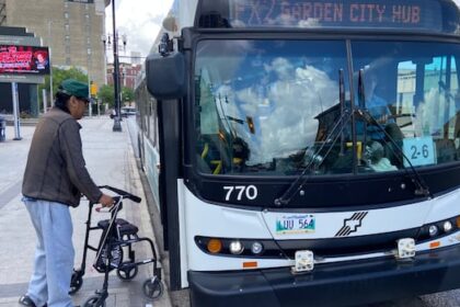 complaints-spur-tweaks-to-bus-routes,-stops-following-winnipeg-transit-overhaul