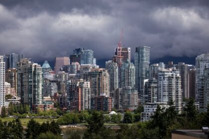 metro-vancouver-lowers-population-growth-forecast-due-to-federal-immigration-cuts