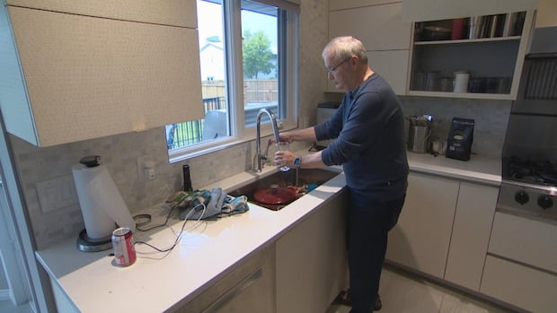 residents-worried-about-well-water-after-committee-approves-south-winnipeg-housing-project