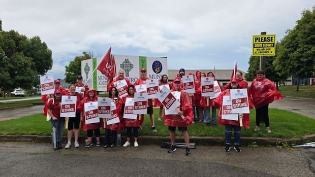 rally-planned-for-striking-sydney-mines-child-care-workers