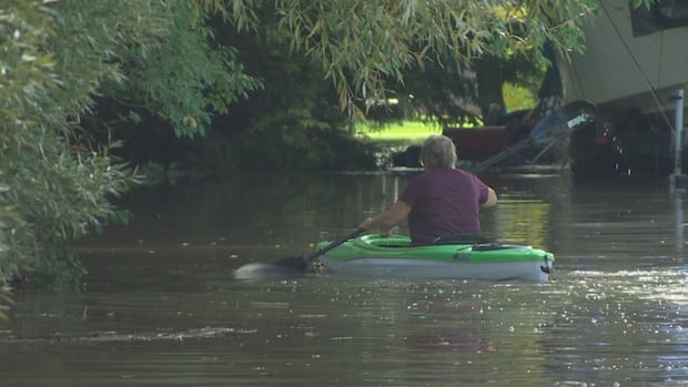 steinbach-homeowners-begin-cleanup-after-community-floods-overnight