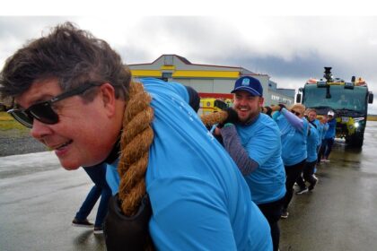 hope-air-haul-for-hope-has-hands-on-heavy-heave