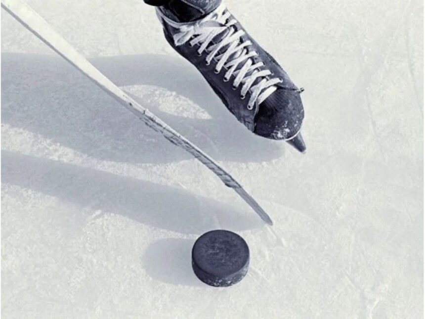 junior-hockey-league:-strait-pirates-open-2025-26-season-with-win,-loss