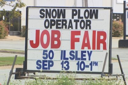 with-winter-not-far-off,-the-province-is-making-a-push-for-more-snowplow-operators