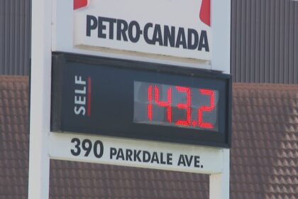 why-youre-seeing-higher-gas-prices,-despite-the-end-of-the-carbon-tax