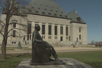 supreme-court-justices-meet-with-public,-media-and-legal-community-on-trip-to-nwt.