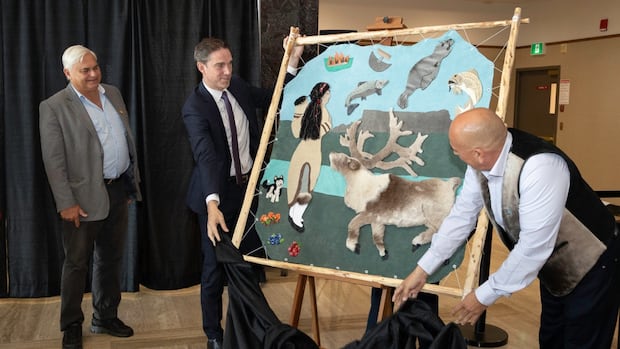 nunatukavut-art-ceremony-in-nl.-legislature-sparks-criticism-from-nunatsiavut-and-innu-nation